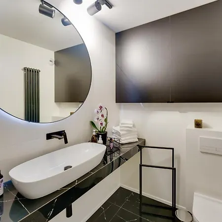 アパート Deluxe Black Orchid Baltic Concept ジビジノ